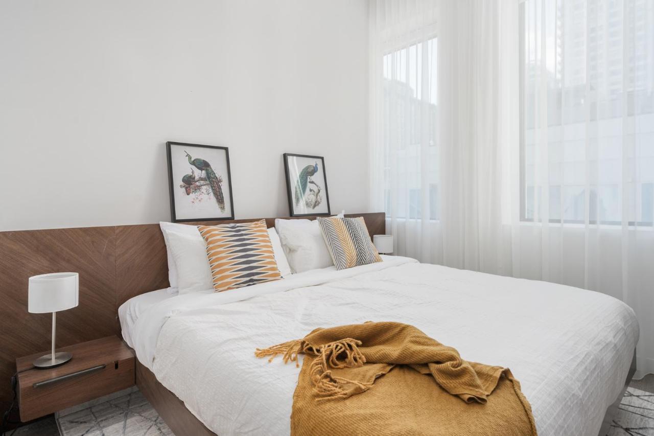 Bakan - Sainte Catherine Apartment มอนทรีอัล ภายนอก รูปภาพ